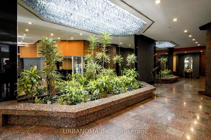 Property Photo:  38 Elm Street 3200  ON M5G 2K5 