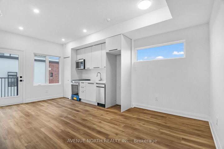 Property Photo:  436 Athlone Avenue 202  ON K1Z 5M7 
