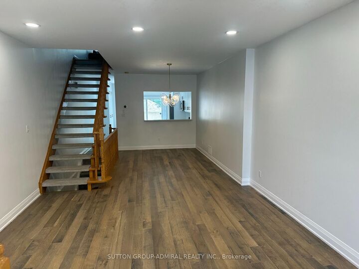 Property Photo:  757 Sheppard--Main Avenue W 14  ON M3H 2S9 