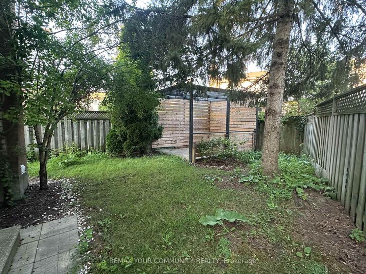 Property Photo:  9 Buchanan Crescent  ON L2V 4S2 
