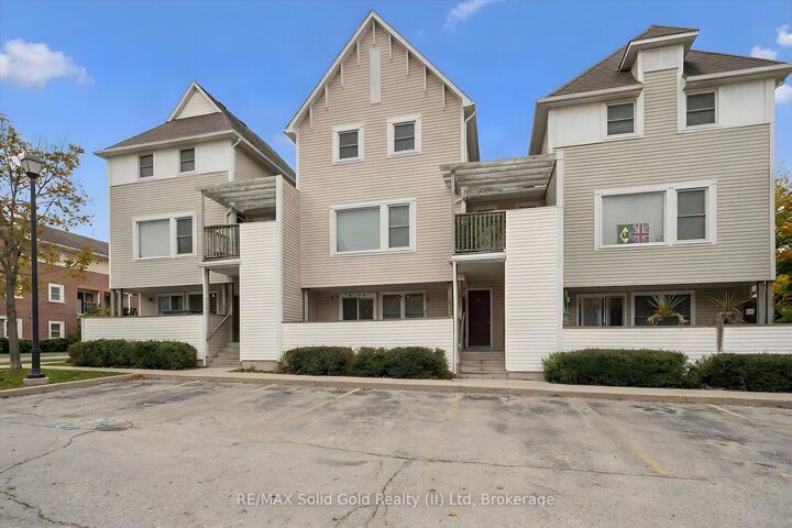 Property Photo:  461 Beechwood Place 47  ON N2T 2N8 