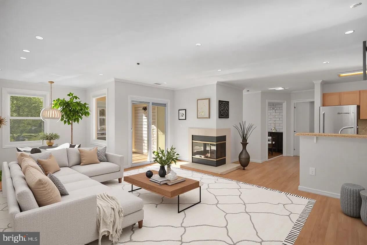 Property Photo: 30 Hearthstone Court E MD 21403