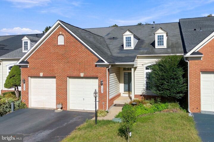 Property Photo:  7357 Cluster House Way  VA 20155 