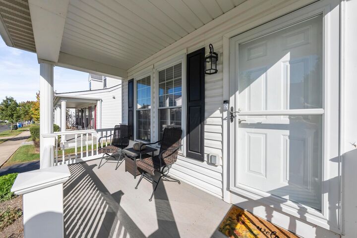 Property Photo:  2456 Lyncross Street  OH 43123 