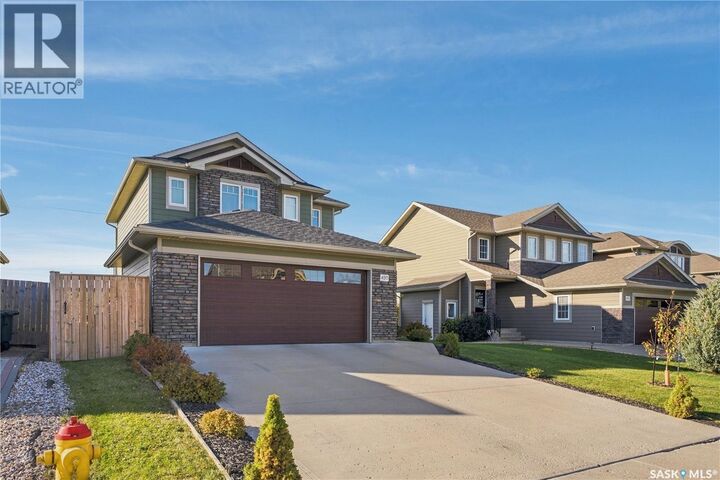 Property Photo: 430 Pichler Crescent SK S7V 0H2