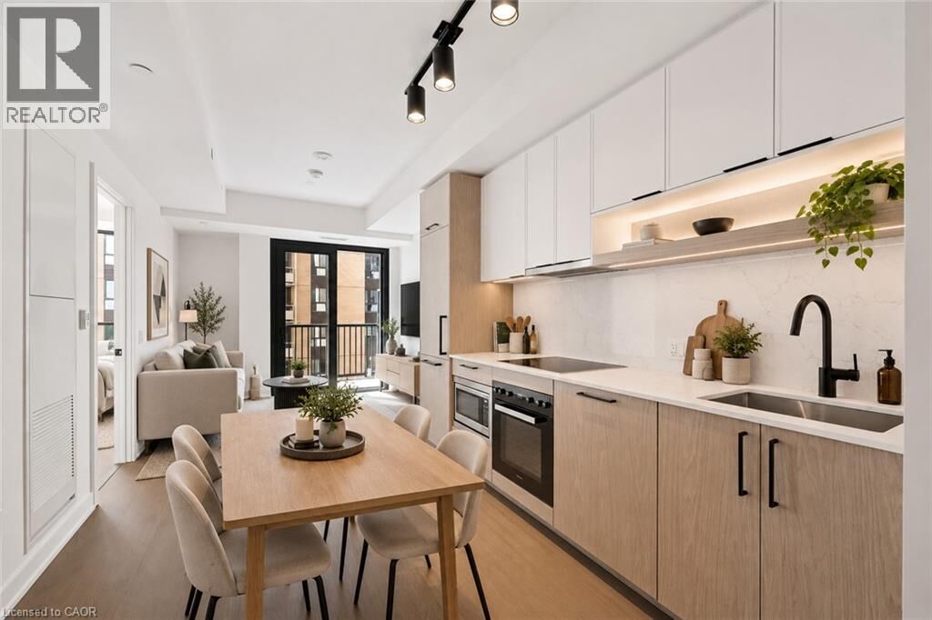 Property Photo:  91 Montclair Avenue 1803  ON M5P 0B1 
