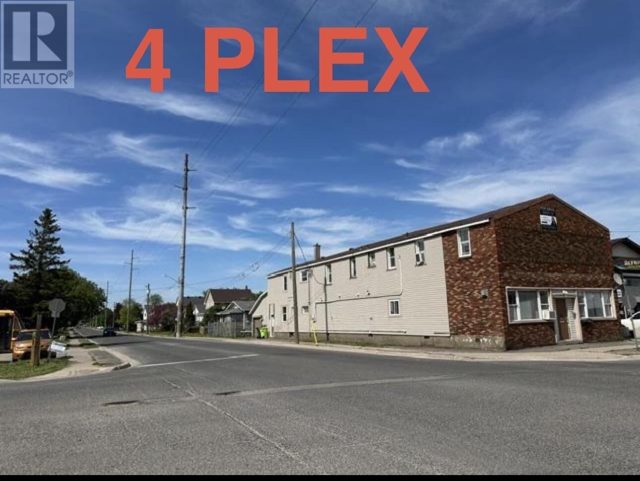 Property Photo: 254 Wallace Ter ON P6C 1K7