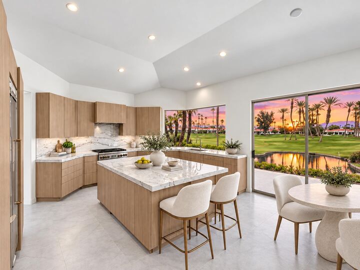 Property Photo: 75290 14th Green Drive CA 92210