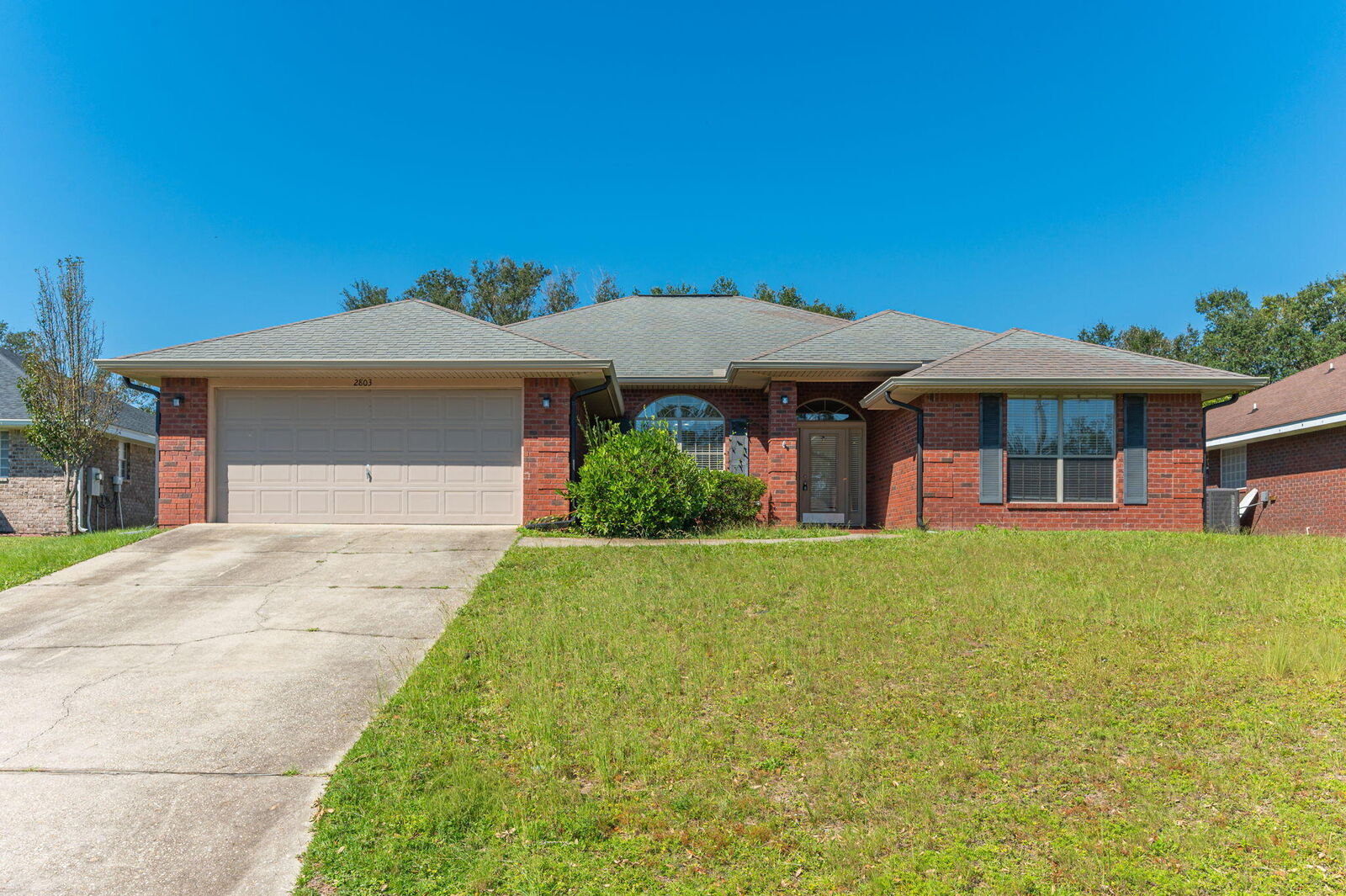 Property Photo: 2803 Shoni Drive FL 32566