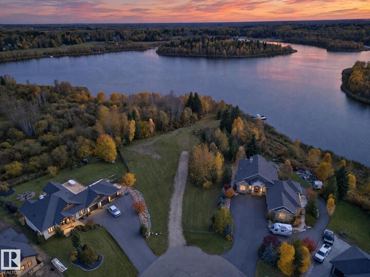 Property Photo:  2030 Aspen Way  AB T7Z 0G8 
