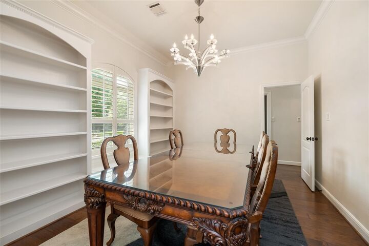 Property Photo:  9406 Bevlyn Drive  TX 77025 