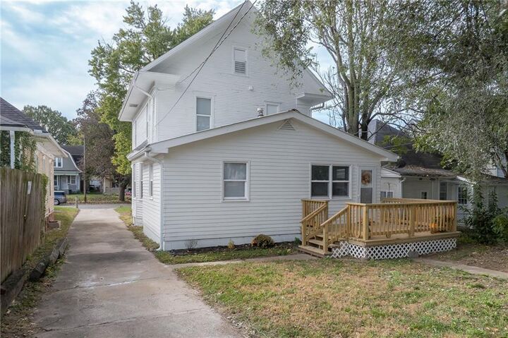 Property Photo: 2611 Renick Street MO 64507