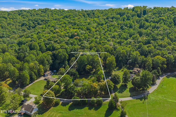 Property Photo:  1034 Poplar Creek Rd  TN 37840 