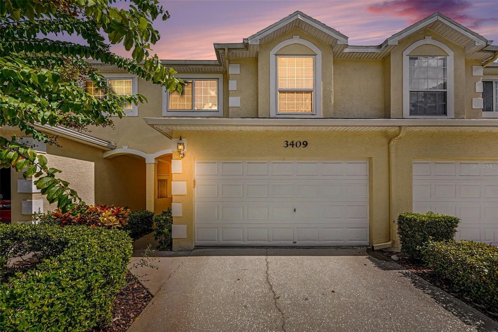 Property Photo:  3409 Fox Hunt Drive  FL 34683 