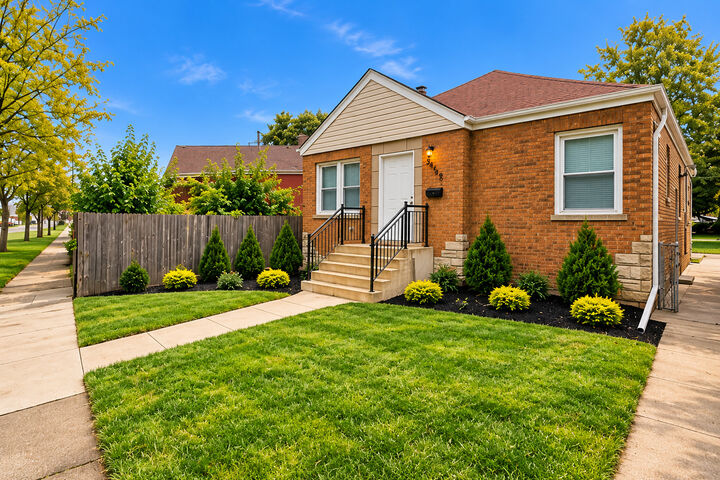Property Photo:  3468 W Columbus Avenue  IL 60652 