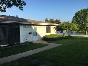 Property Photo: 923 Shattuck Lane 923 IL 60194