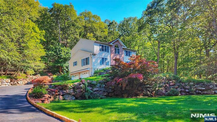 Property Photo:  281 Kinnelon Road  NJ 07405 