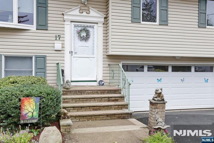 Property Photo:  17 Marinus Street  NJ 07662 