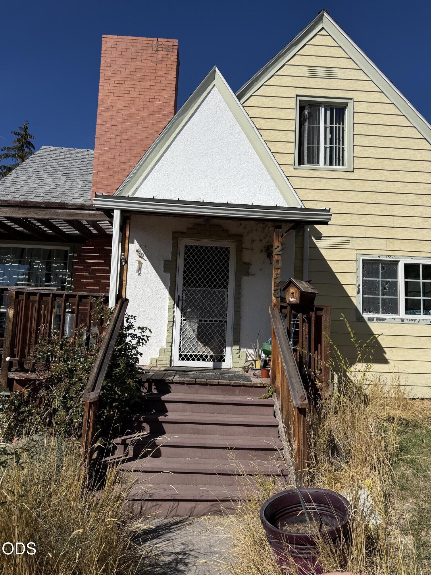 Property Photo:  2053 Lawrence Street  OR 97601 