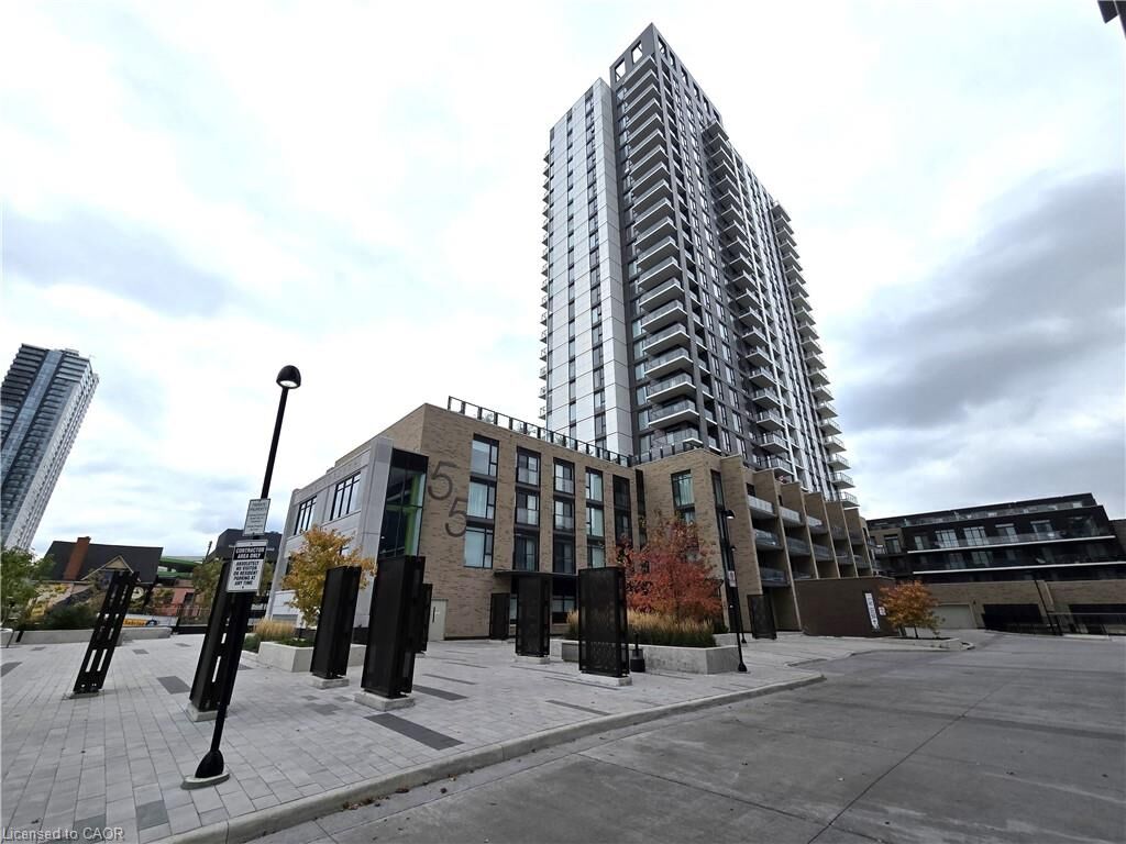 Property Photo:  55 Duke Street W 415  ON N2H 3H9 