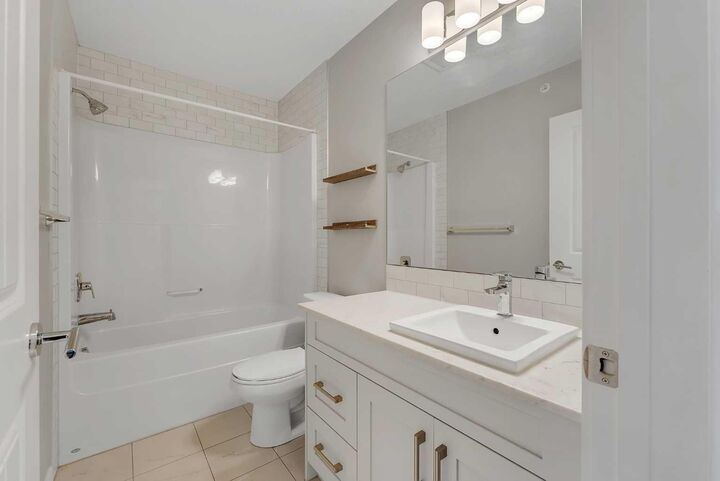 Property Photo:  110 Auburn Meadows View SE 403  AB T3M 2M2 