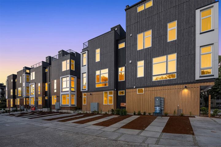 Property Photo: 1757 17th Avenue WA 98122