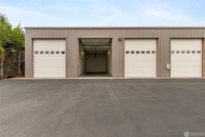 Property Photo: 2305 Leatherwood Dr. 2 WA 98264