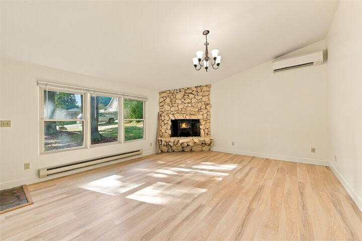 Property Photo: 2212 NE 170th Street WA 98155