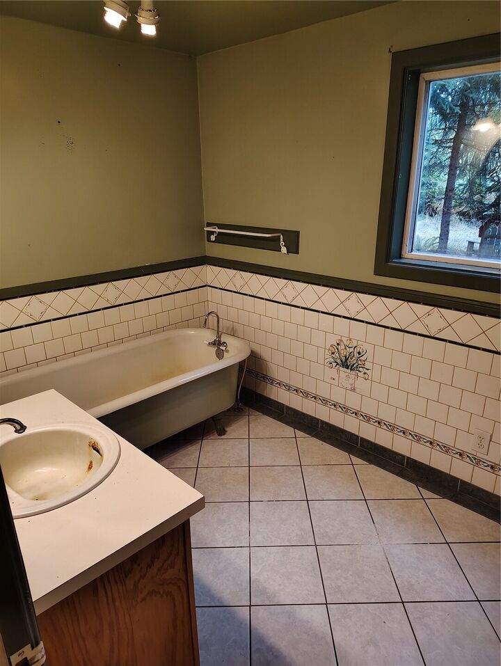 Property Photo:  3614  364th Street S  WA 98580 