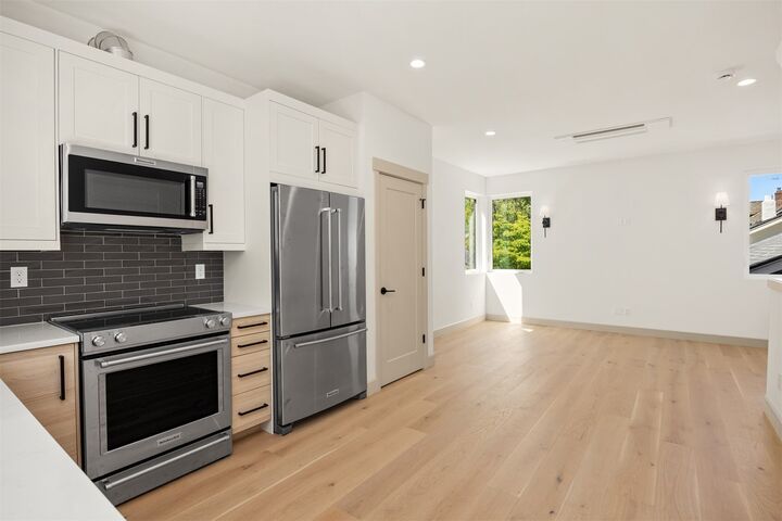 Property Photo:  1255 NE 100th Street  WA 98125 