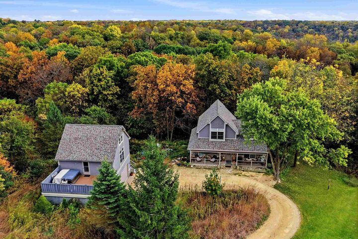 Property Photo: 4 Moraine Way IL 61036