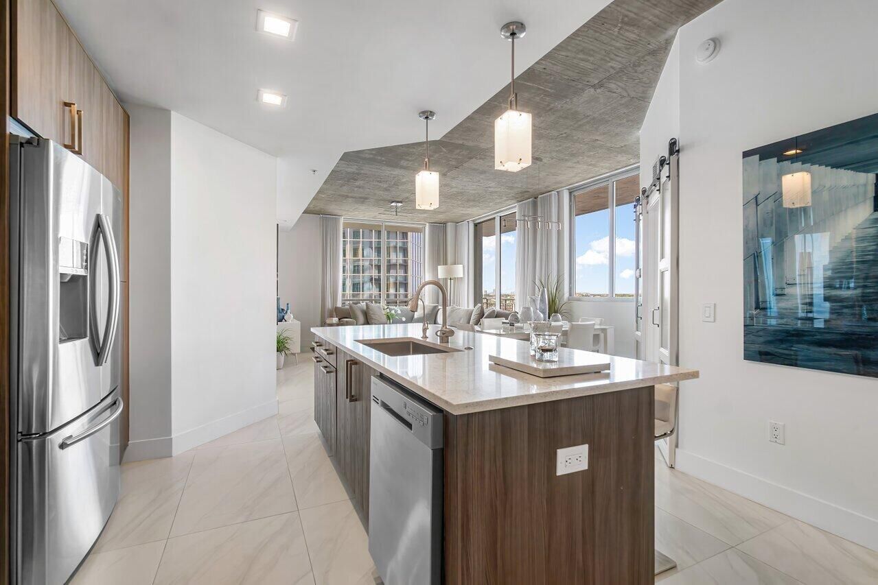Property Photo:  300 S Australian Avenue 805  FL 33401 