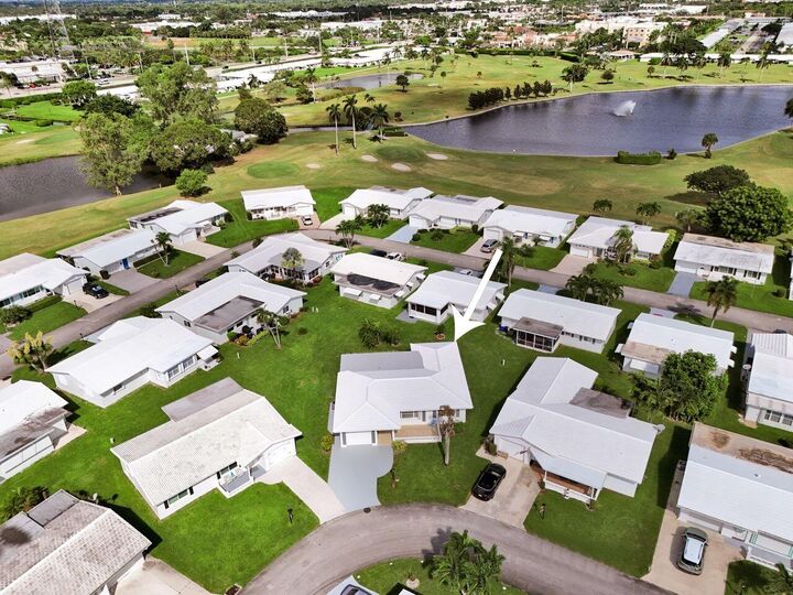 Property Photo: 605 SW 21st Circle FL 33426