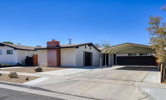 Property Photo:  239 Peg St  CA 93555 