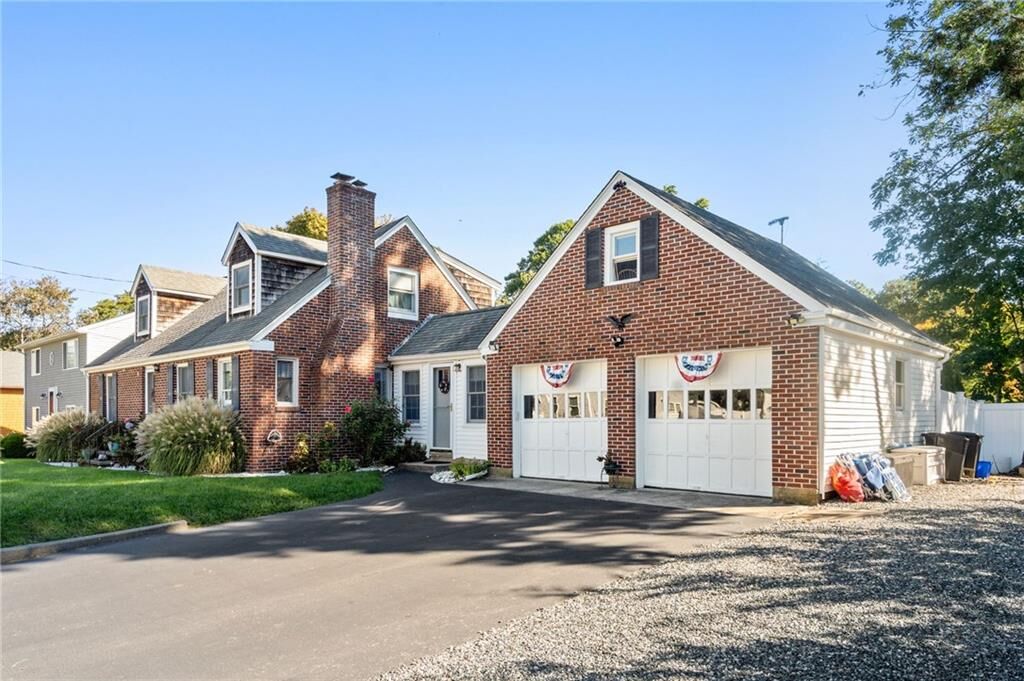 Property Photo: 10 Isabelle Drive RI 02882