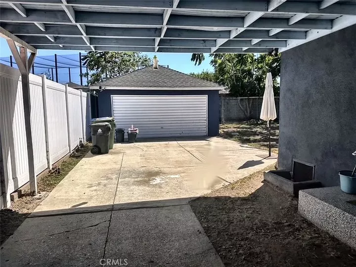 Property Photo:  1946 W 95th  CA 90047 