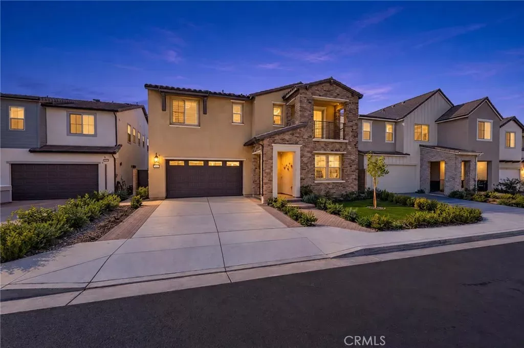 Property Photo:  21212 Rockview Terrace  CA 91311 