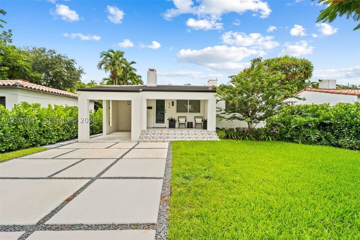 Property Photo:  829 Granada Groves Ct 0  FL 33134 