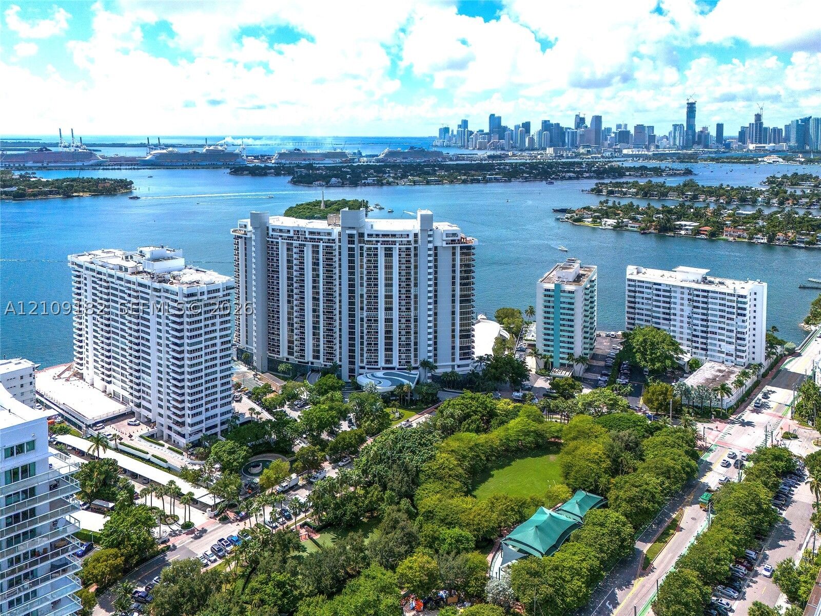 Property Photo:  9 Island Ave 714  FL 33139 