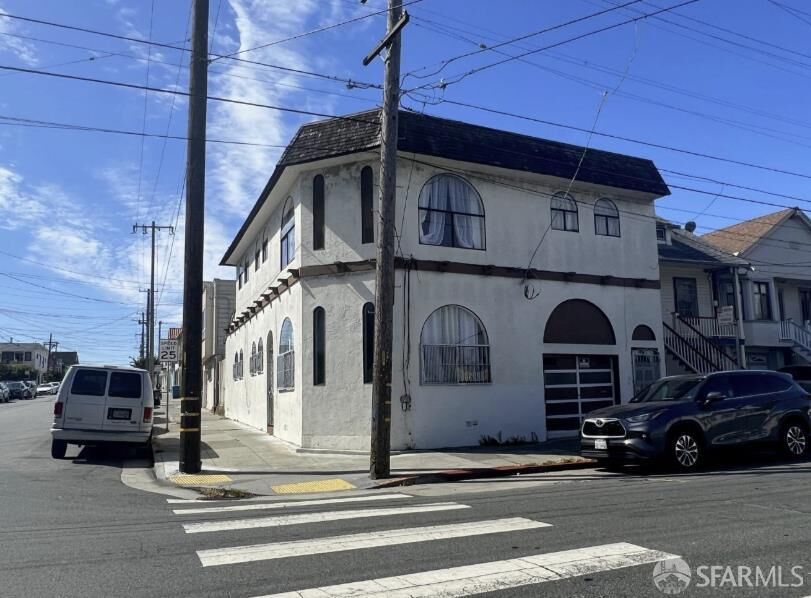 Property Photo:  1496 Silver Avenue  CA 94134 