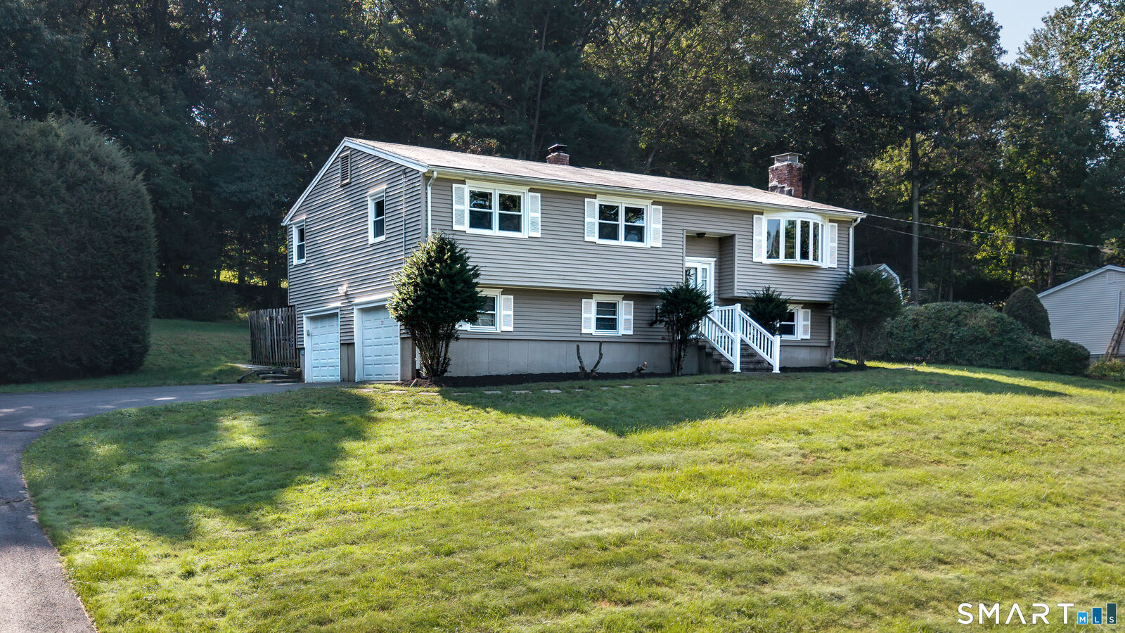 Property Photo:  121 Longfellow Road  CT 06484 