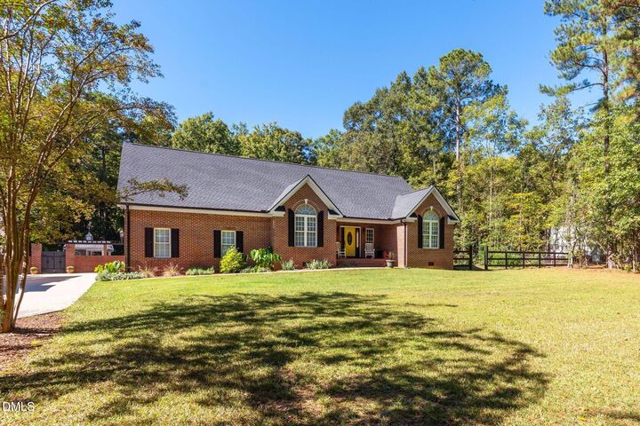 Property Photo: 544 Buckroe Drive NC 27330