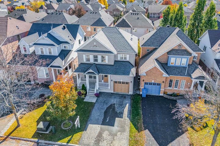 Photo de la propriété:  63 Billingham Heights  ON L4G 7Y1 