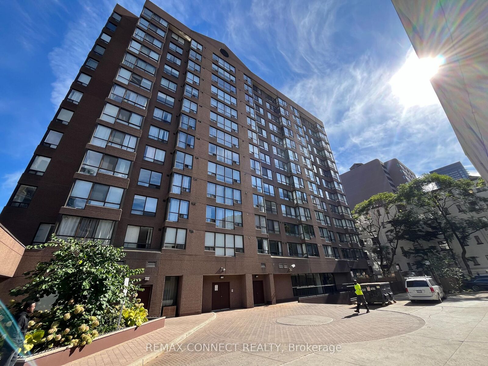 Property Photo:  117 Gerrard Street 601  ON M5B 2L4 