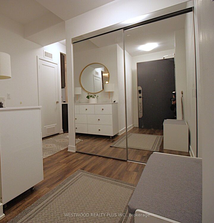 Property Photo:  95 Oneida Crescent Lph04  ON L4B 0H5 