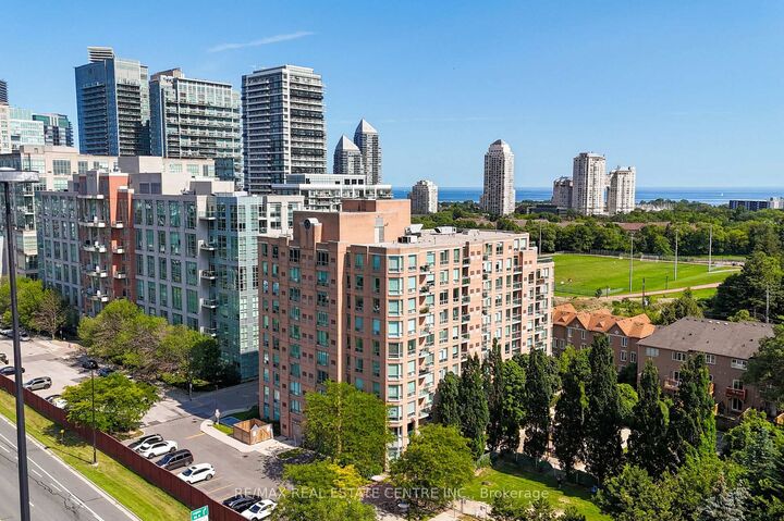 Property Photo:  190 Manitoba Street 706  ON M8Y 3Y8 