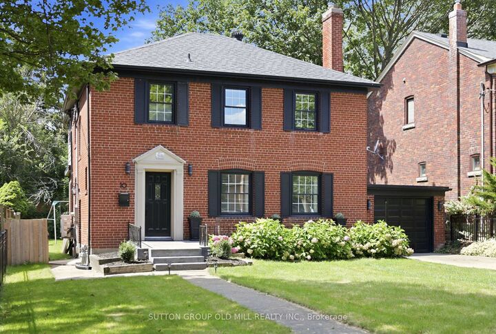 Property Photo:  10 Queens Avenue  ON M8V 2N1 