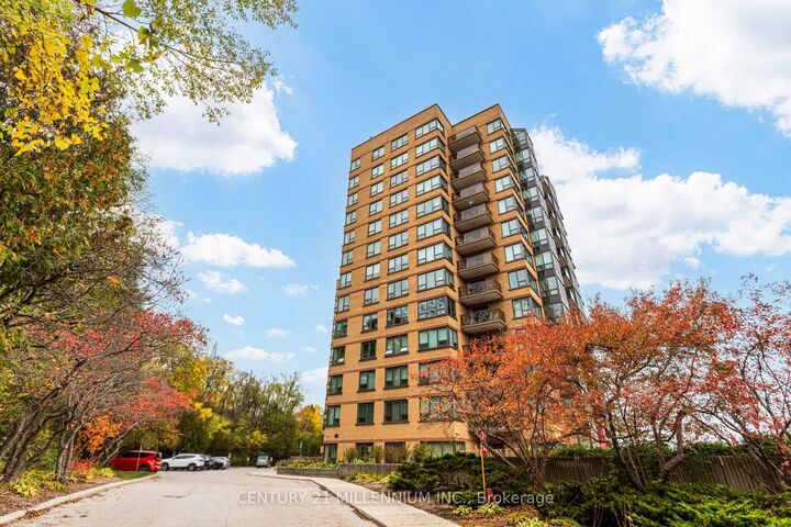Property Photo:  237 King Street W 909  ON N3H 5L2 