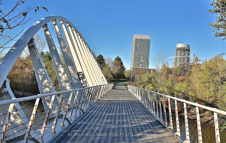 Property Photo:  2267 Lakeshore Boulevard W 707  ON M8V 3X2 
