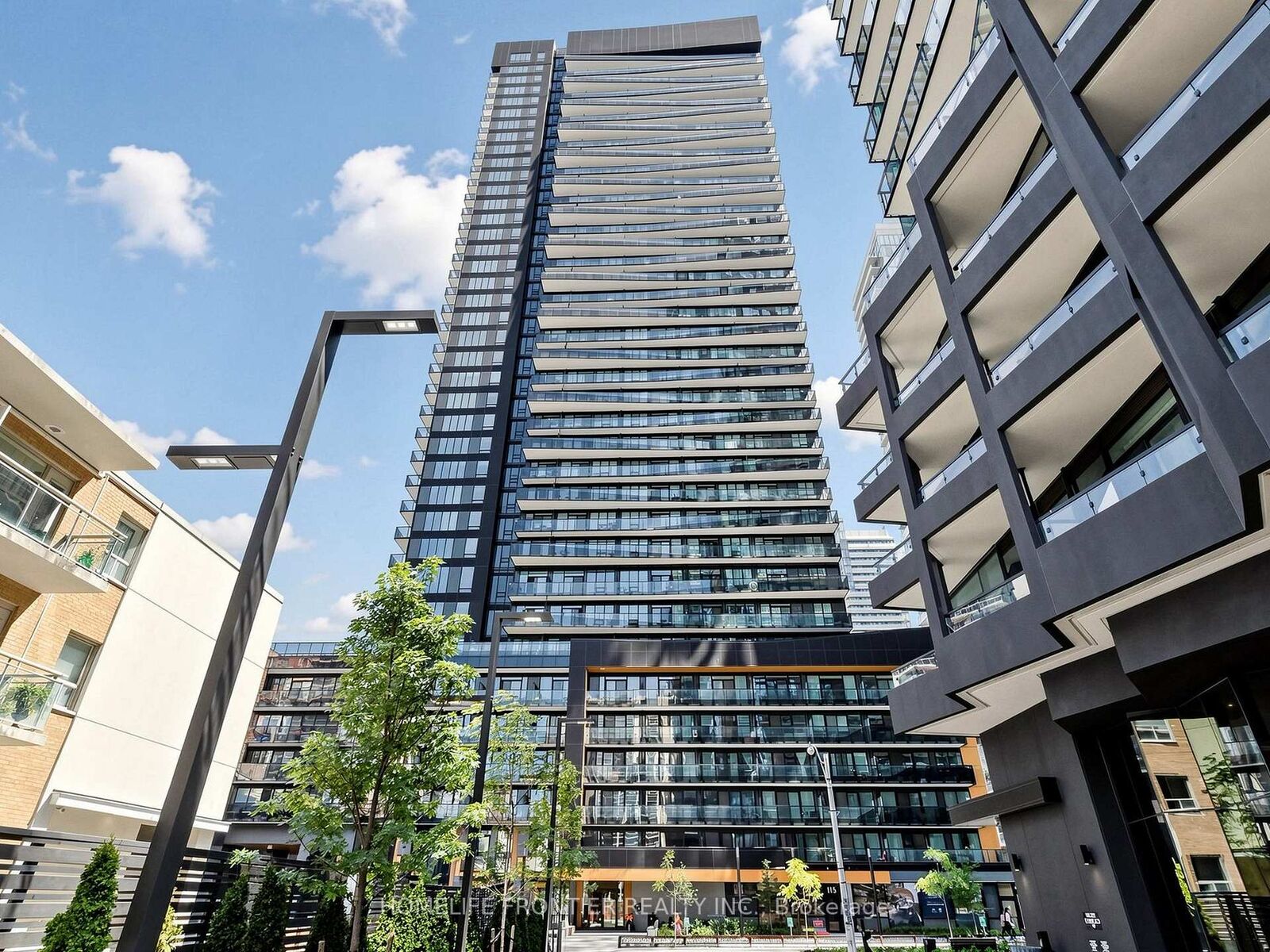 Property Photo:  117 Broadway Avenue W 624N  ON M4P 1V3 